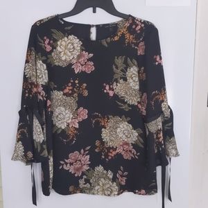 Black floral blouse, size S